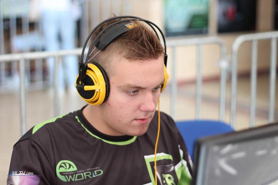 Hang：GALA教会我硬辅 第一次打世界赛要有野心