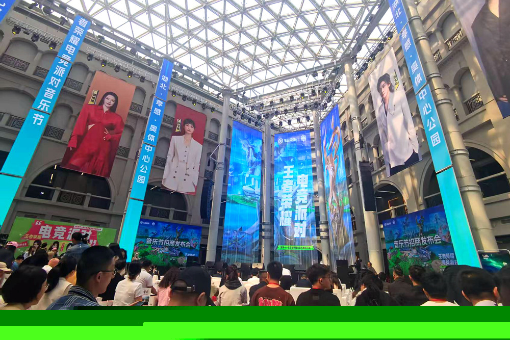 Uzi ：小明直播合同搞定了吗？只能说没那么简单 但又没那么复杂了