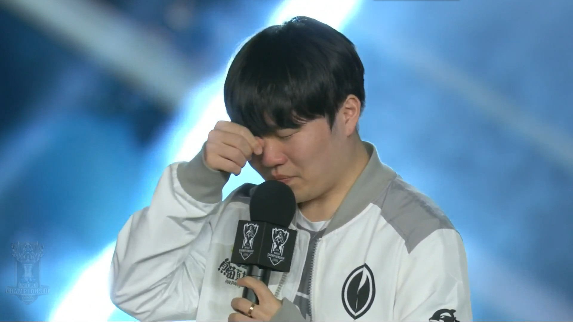 headtr1ck：“我对 B8 感到自信，我看到每个人都尊重我”