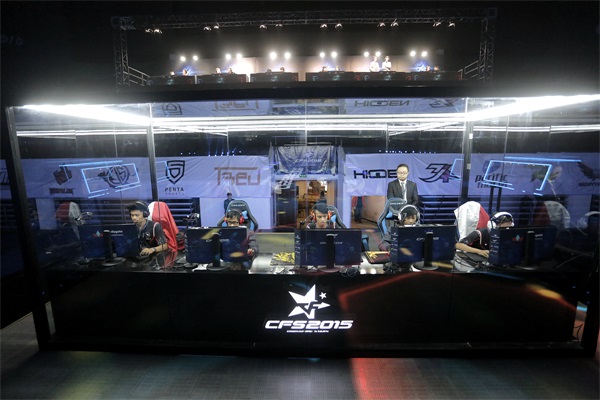 赛后群访Leave：休息时打了更多排位 夏季赛我们的目标一直是冠军