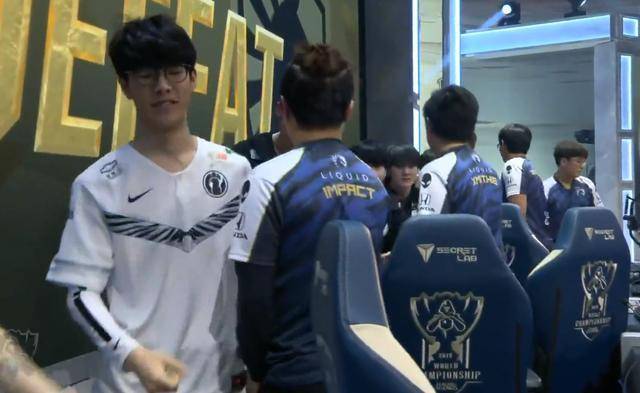 Eternal Fire 将在 BLAST Open Spring 2025 的半决赛中与 Natus Vincere 对战，经过一场激烈的比赛后取得胜利；