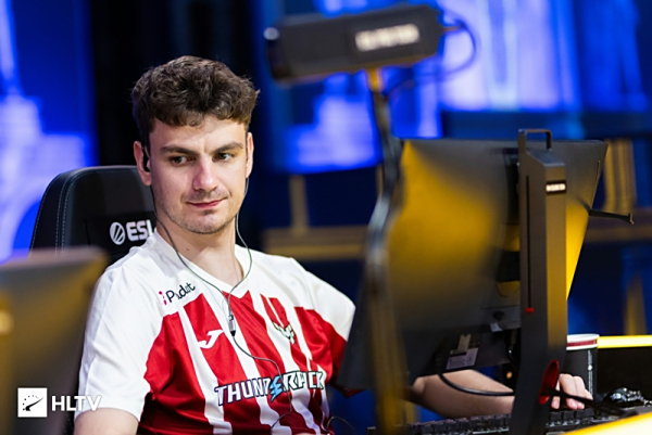 FPX辅助辱骂Uzi？Lele发博澄清：从未侮辱任何选手