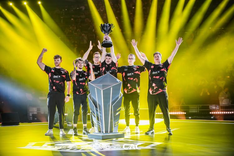 LOL手游破晓杯赛程出炉：13日正式开赛，10支顶尖队伍